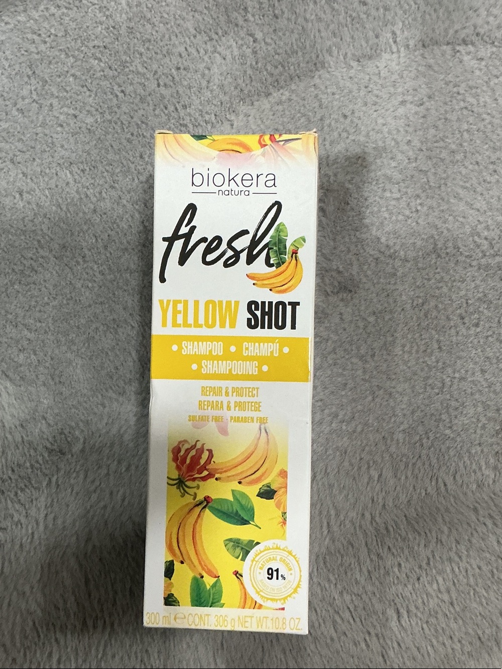 Biokera Natura Fresh Banana Shampoo - Yellow & White l Box